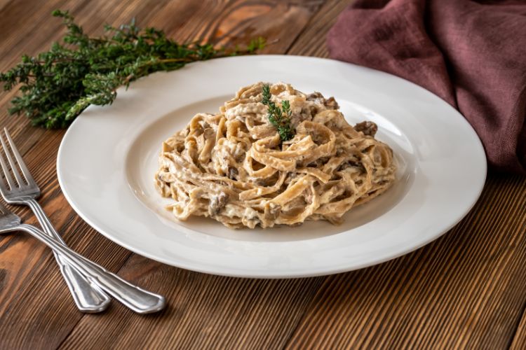 Tagliatelle ai funghi porcini